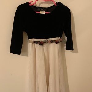Girls dress